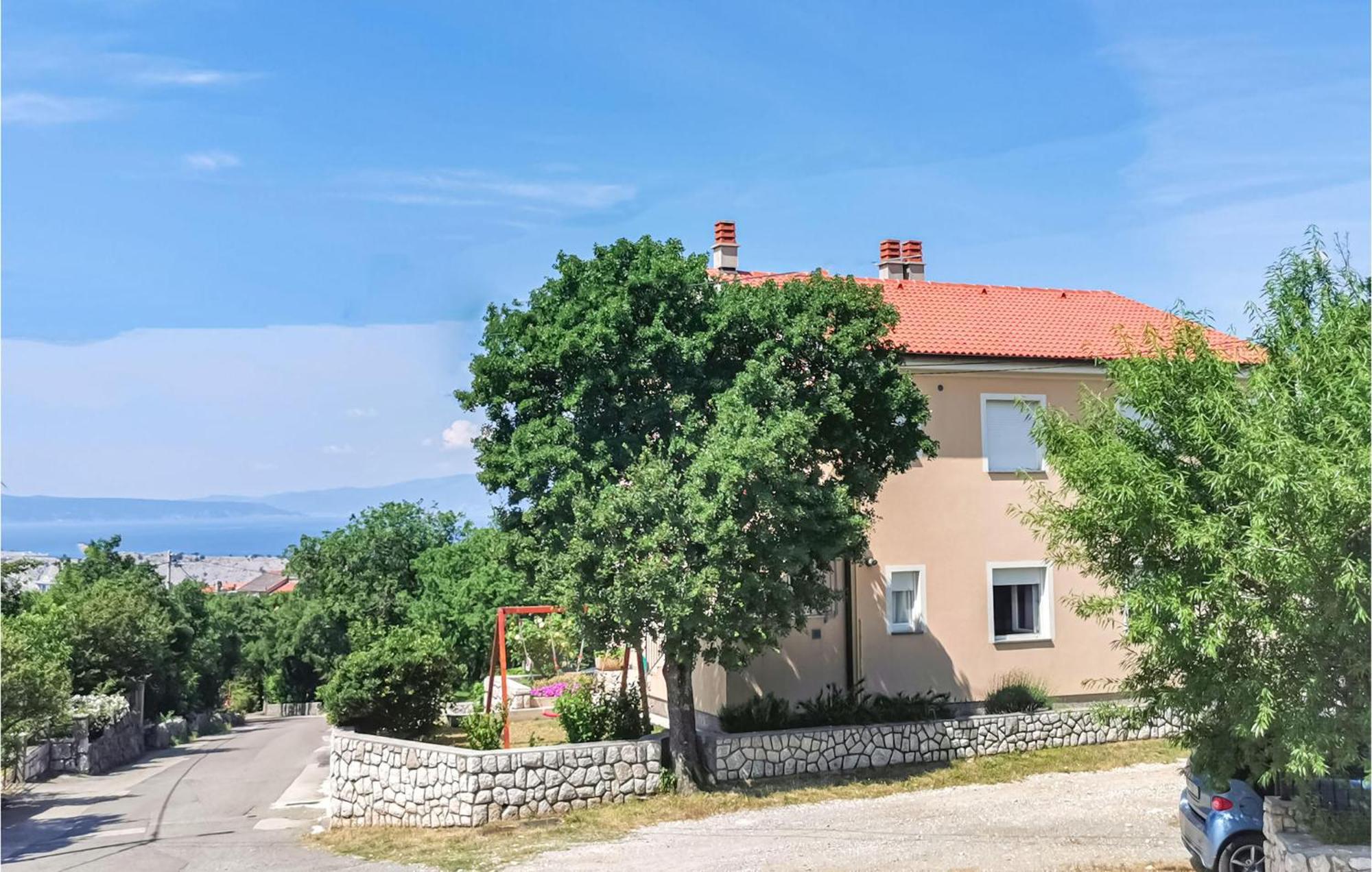 Beautiful Apartment In Smrika With Wifi Екстериор снимка